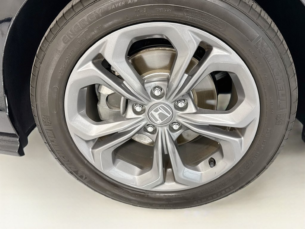 Certified 2024 Honda Accord EX image 30