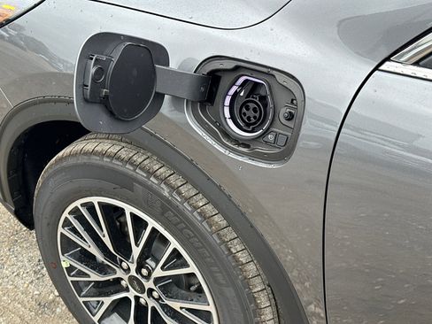 New 2026 Ford Escape SE image 14