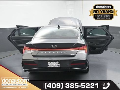 Used 2024 Hyundai Elantra Limited FWD image 24