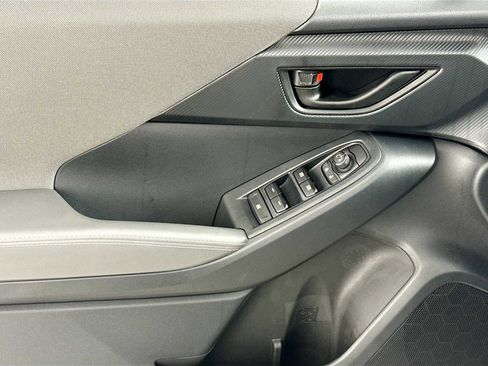 Certified 2025 Subaru Crosstrek 2.0i Premium image 16