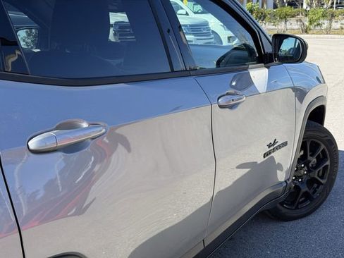 Used 2022 Jeep Compass Altitude w/ Convenience Group image 9