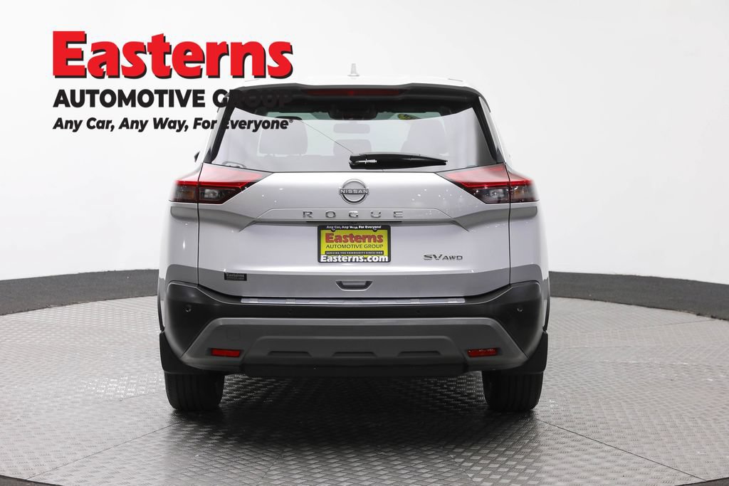 Used 2023 Nissan Rogue SV AWD/4WD image 7