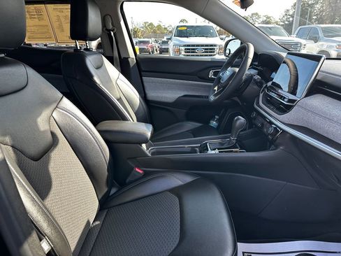 Used 2022 Jeep Compass Latitude image 36