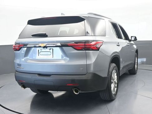 Used 2023 Chevrolet Traverse LT FWD image 5