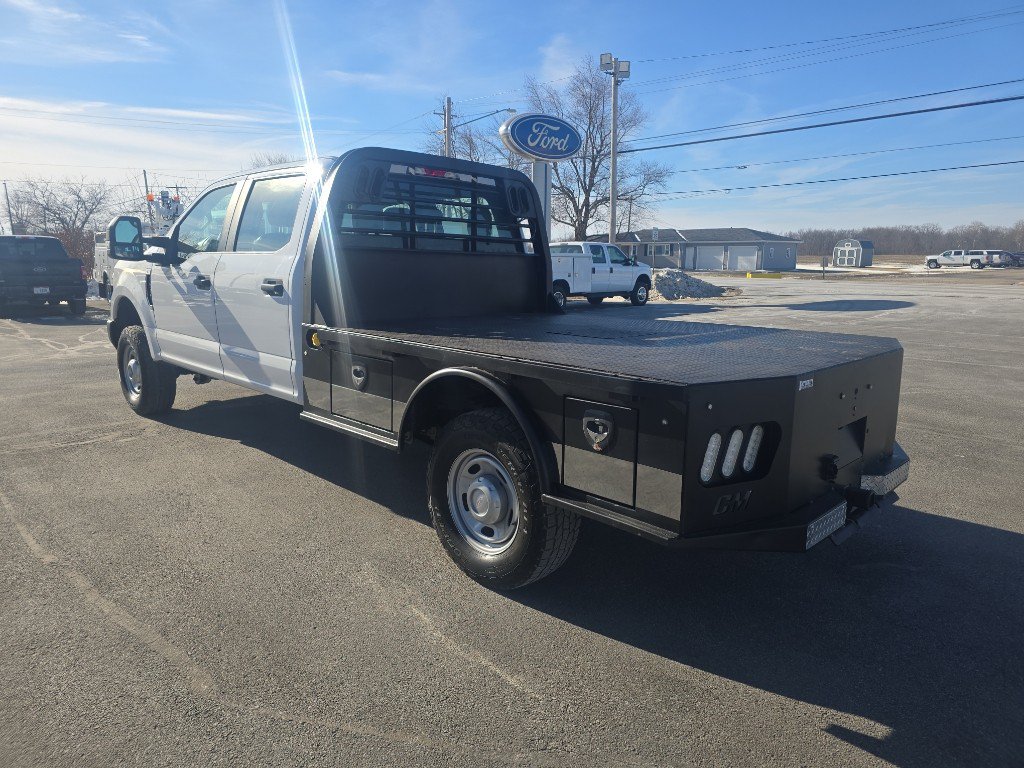 Used 2017 Ford F250 XL w/ Power Equipment Group AWD/4WD image 7