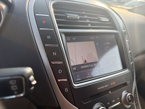 Used 2019 Lincoln Nautilus Reserve AWD/4WD image 29