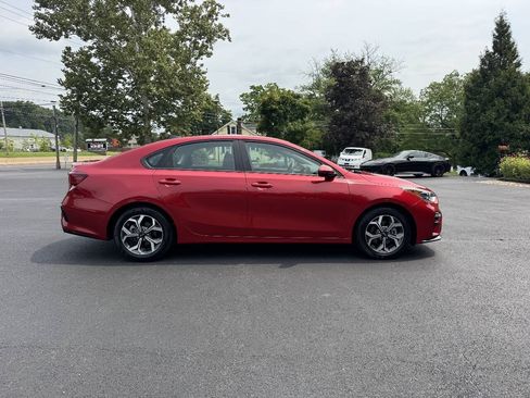 Used 2019 Kia Forte LXS FWD image 5