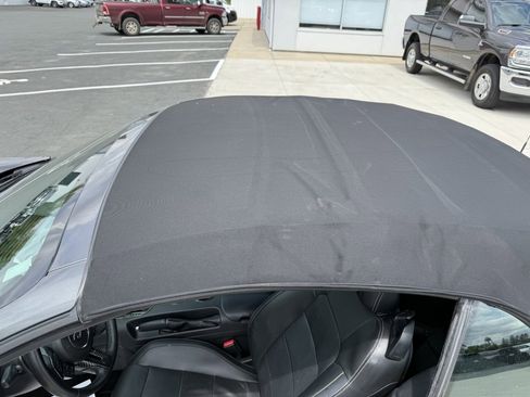 Used 2017 Ford Mustang Premium RWD image 17