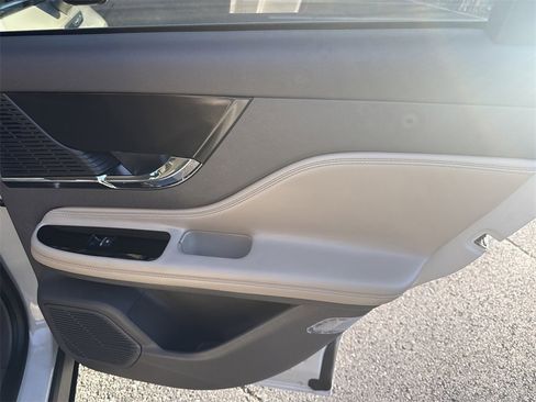 Used 2021 Lincoln Corsair Standard w/ Equipment Group 101A image 16