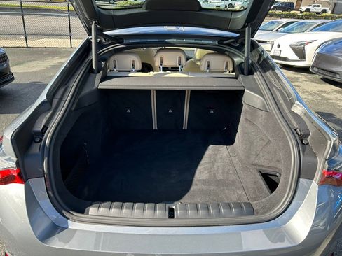 Used 2023 BMW i4 eDrive40 image 61