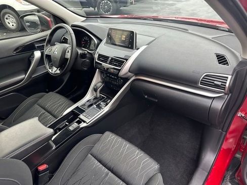 Used 2019 Mitsubishi Eclipse Cross SE image 25