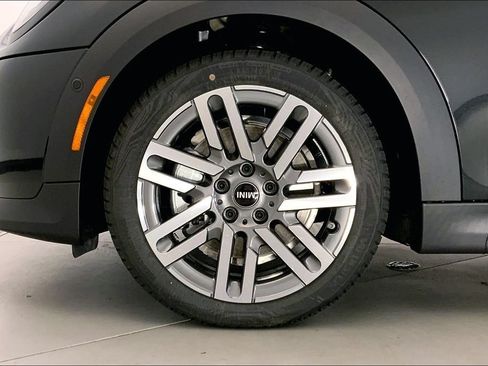 New 2026 MINI Cooper 2-Door Hardtop FWD image 9
