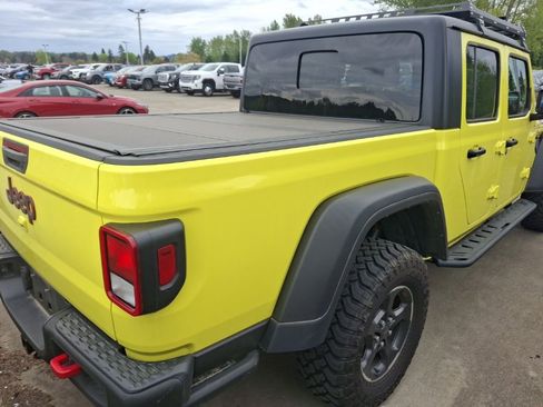 Used 2023 Jeep Gladiator Rubicon w/ Cold Weather Group image 7