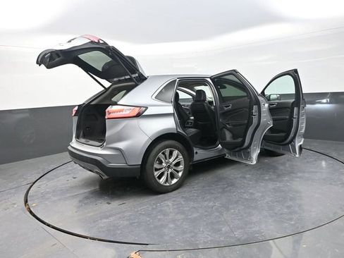 Used 2024 Ford Edge Titanium image 32