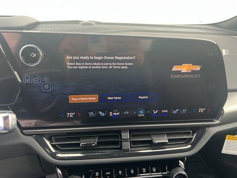 New 2026 Chevrolet Equinox EV RS image 18