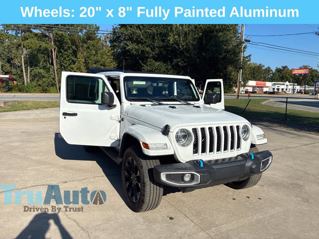 Used 2022 Jeep Wrangler Unlimited Sahara w/ Cold Weather Group AWD/4WD image 10