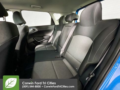 Used 2023 Kia Soul EX FWD image 29