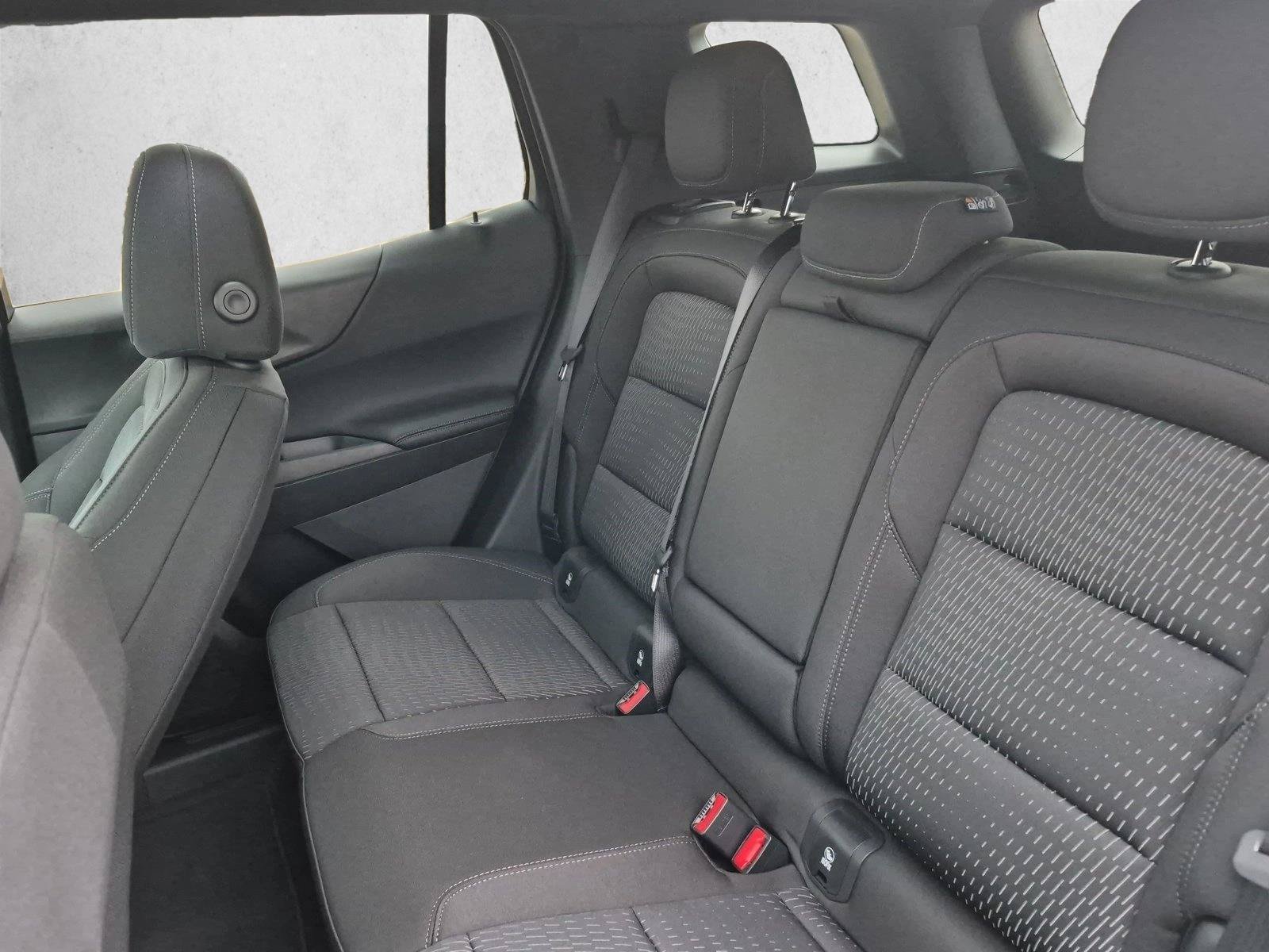 New 2027 Chevrolet Equinox LT w/ Midnight Edition FWD image 16
