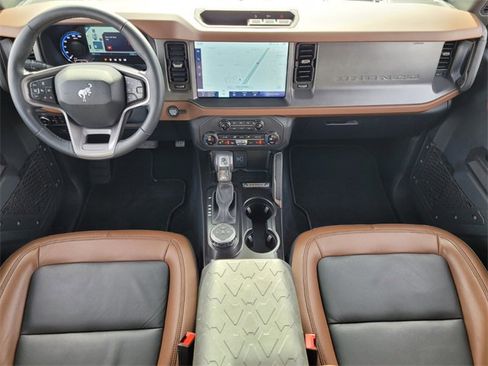 Certified 2024 Ford Bronco Outer Banks image 11