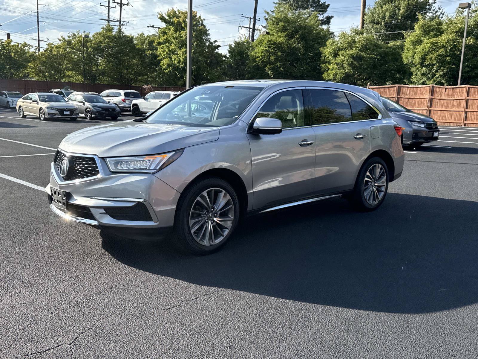 Used 2017 Acura MDX w/ Technology Package AWD/4WD image 21