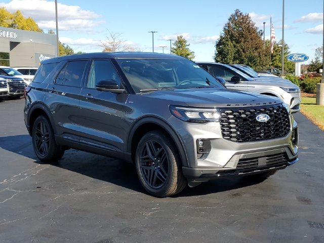 New 2027 Ford Explorer ST-Line w/ Premium Package AWD/4WD image 2