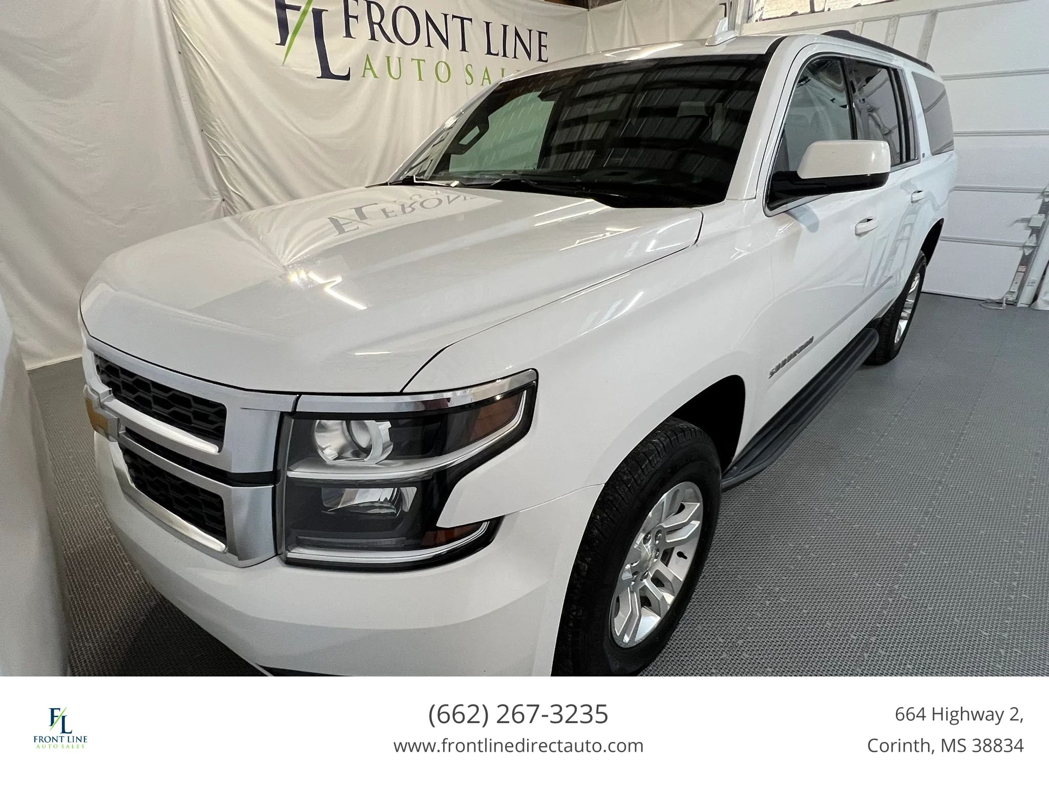 Used 2018 Chevrolet Suburban LT RWD image 3