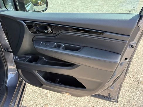 Used 2023 Honda Odyssey Elite image 16