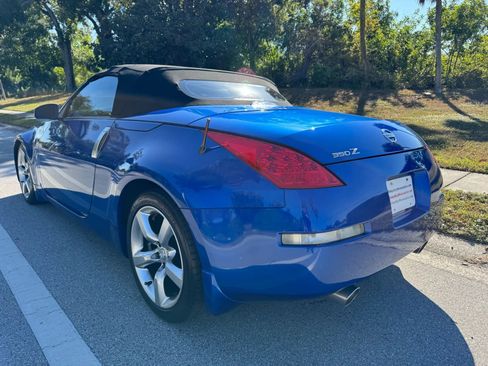 Used 2007 Nissan 350Z Touring image 8