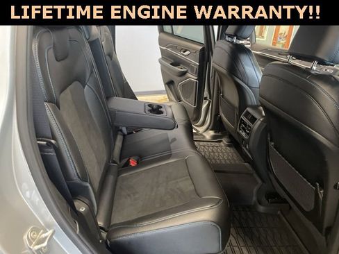 Used 2024 Jeep Grand Cherokee Trailhawk image 33