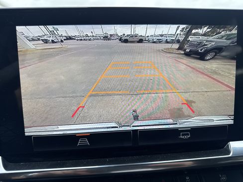 Used 2024 GMC Sierra 1500 Elevation image 16