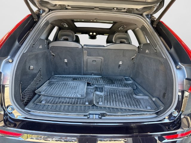 Certified 2024 Volvo XC60 B5 Ultimate w/ Climate Package AWD/4WD image 26