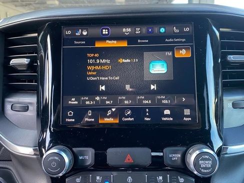 Used 2024 RAM 1500 Laramie image 20