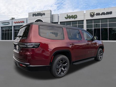 New 2026 Jeep Grand Wagoneer 4WD image 3