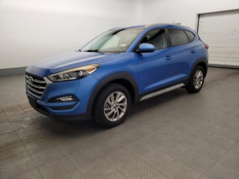 Used 2017 Hyundai Tucson SE w/ SE Popular Package 02 AWD/4WD image 2