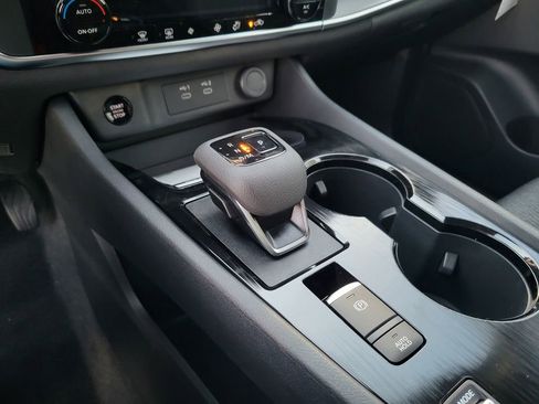 New 2026 Nissan Rogue SV FWD image 9