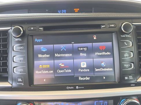 Used 2015 Toyota Highlander Limited AWD/4WD image 31