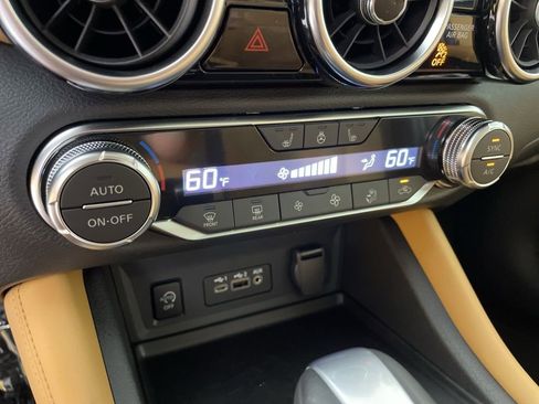 New 2025 Nissan Sentra SV w/ SV Premium Package image 29