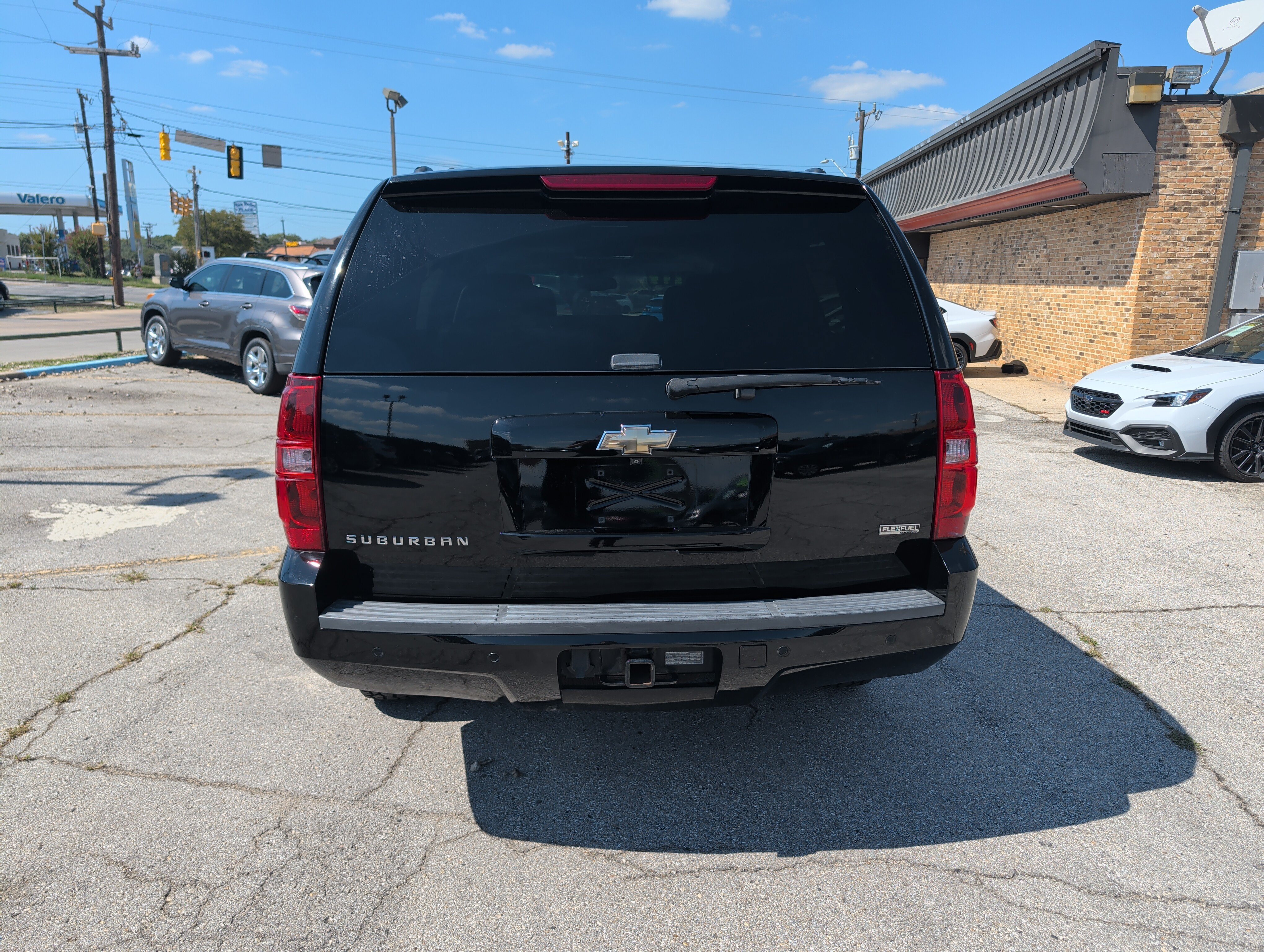 Used 2010 Chevrolet Suburban LT AWD/4WD image 18