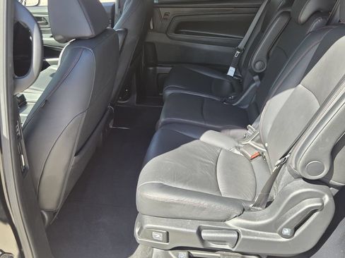 Certified 2024 Honda Odyssey Sport image 11