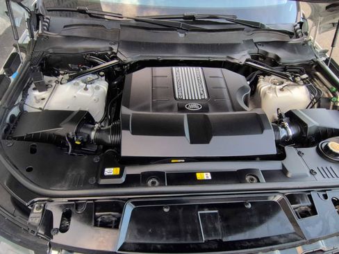 Used 2019 Land Rover Range Rover Sport HSE image 15