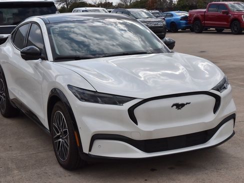 Used 2024 Ford Mustang Mach-E Premium image 4