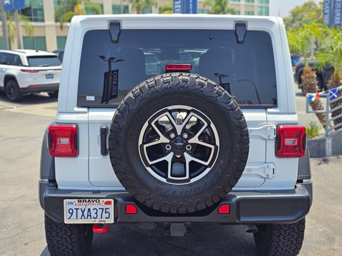 Used 2025 Jeep Wrangler Unlimited Rubicon w/ Safety Group AWD/4WD image 6