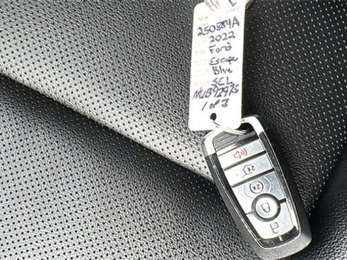 Certified 2022 Ford Escape SEL image 31