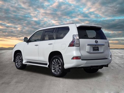 Certified 2020 Lexus GX 460 Luxury w/ Accessory Package image 6