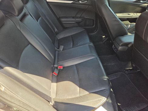 Used 2016 Honda Civic Touring image 13