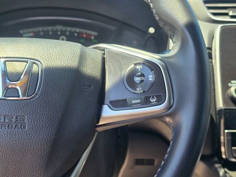 Used 2018 Honda CR-V Touring image 19