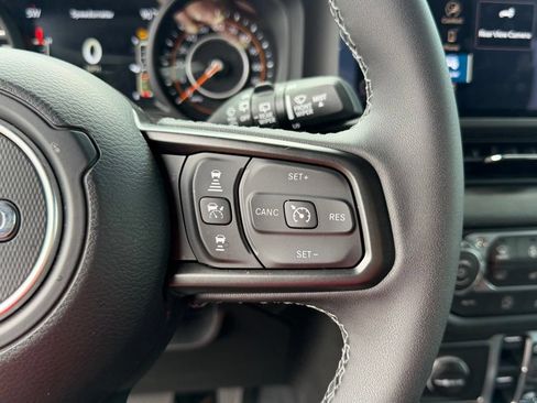 Used 2026 Jeep Wrangler Unlimited Sport AWD/4WD image 20