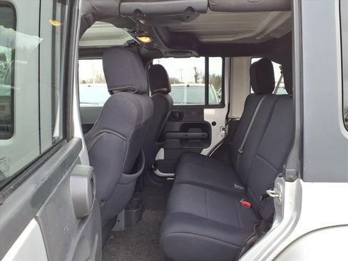 Used 2008 Jeep Wrangler Unlimited Sahara image 11