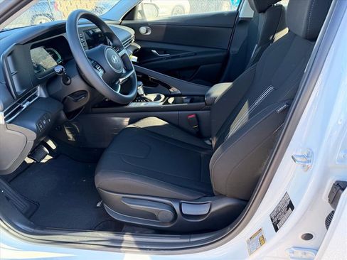 New 2026 Hyundai Elantra Blue image 7