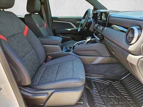 Used 2023 Chevrolet Colorado Z71 w/ Z71 Convenience Package 2 AWD/4WD image 21